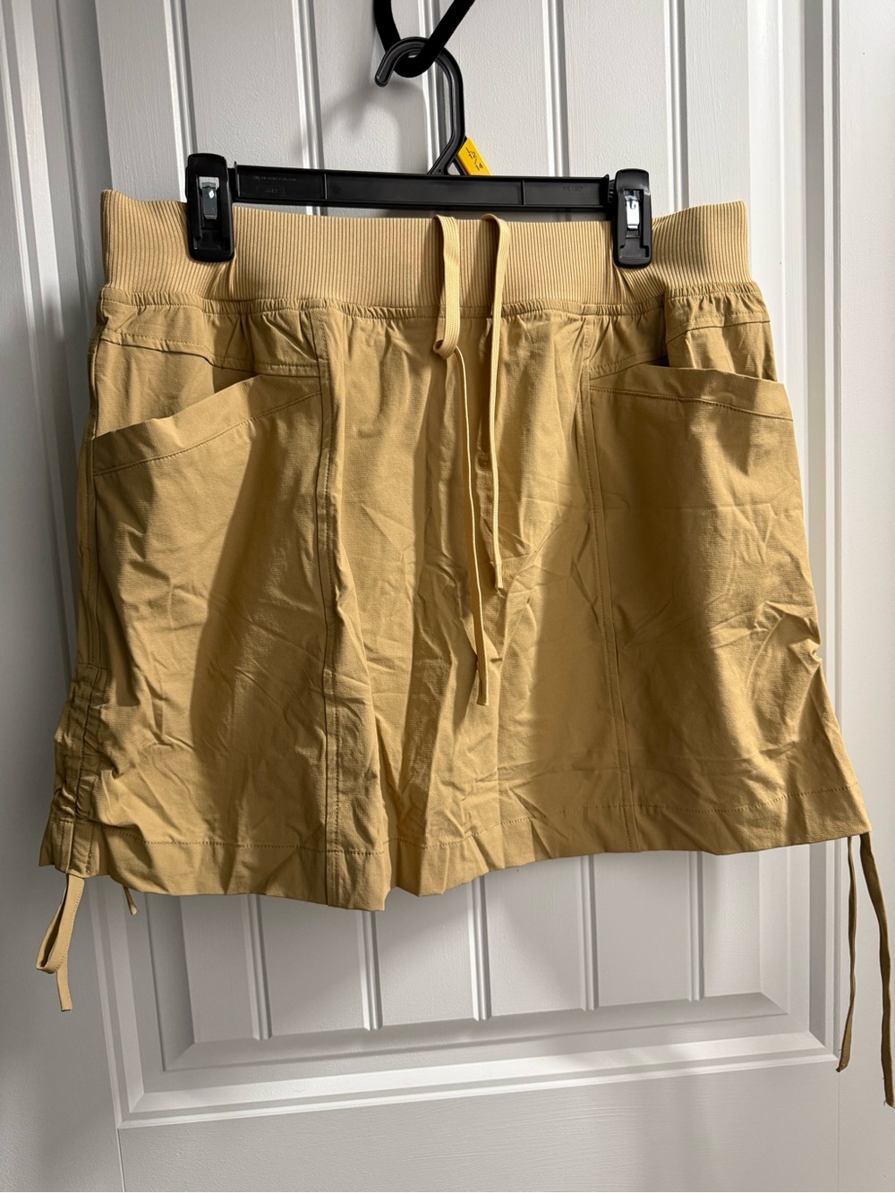 HALARA Tan Midi Skirt with Drawstring Waist and Pockets